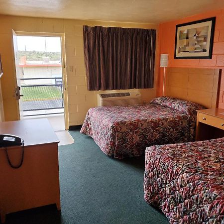 Parkview Motel Κάρλσμπαντ Εξωτερικό φωτογραφία