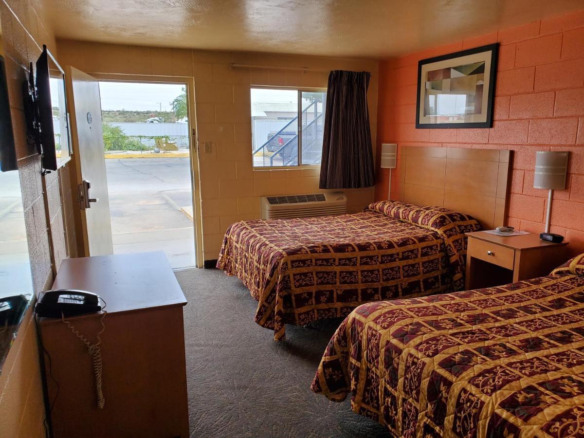 Parkview Motel Κάρλσμπαντ Εξωτερικό φωτογραφία