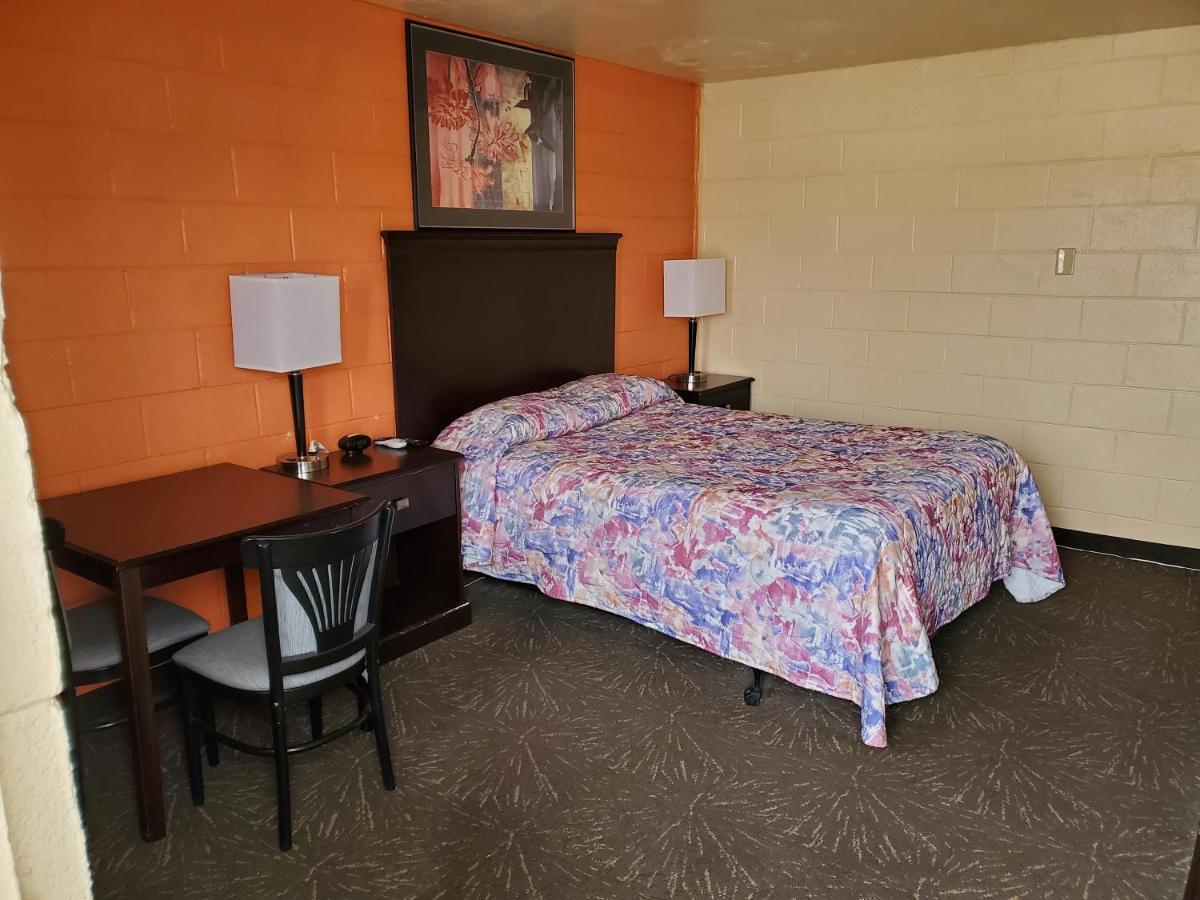 Parkview Motel Κάρλσμπαντ Εξωτερικό φωτογραφία